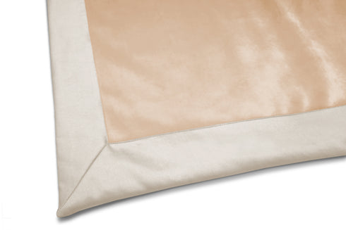 Coperta in Velluto con bordo in Raso