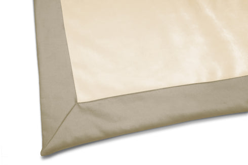 Coperta in Velluto con bordo in Raso